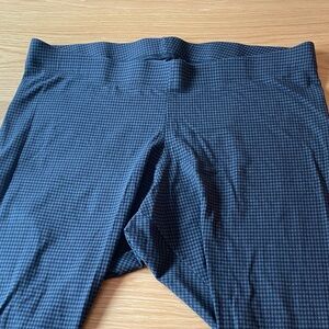 Houndstooth check plus size leggings